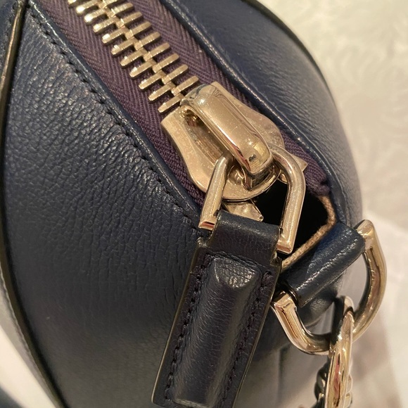 Givenchy Antigona Medium Navy Blue - Picture 6 of 15